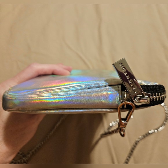 Skinnydip London "I'm Worth The Dollar" Crossbody Bag - Picture 9 of 16